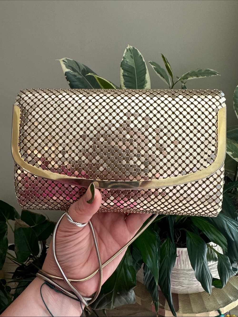Vintage Genie Gold Metal Mesh Crossbody Evening Bag Y2K Disco Clutch